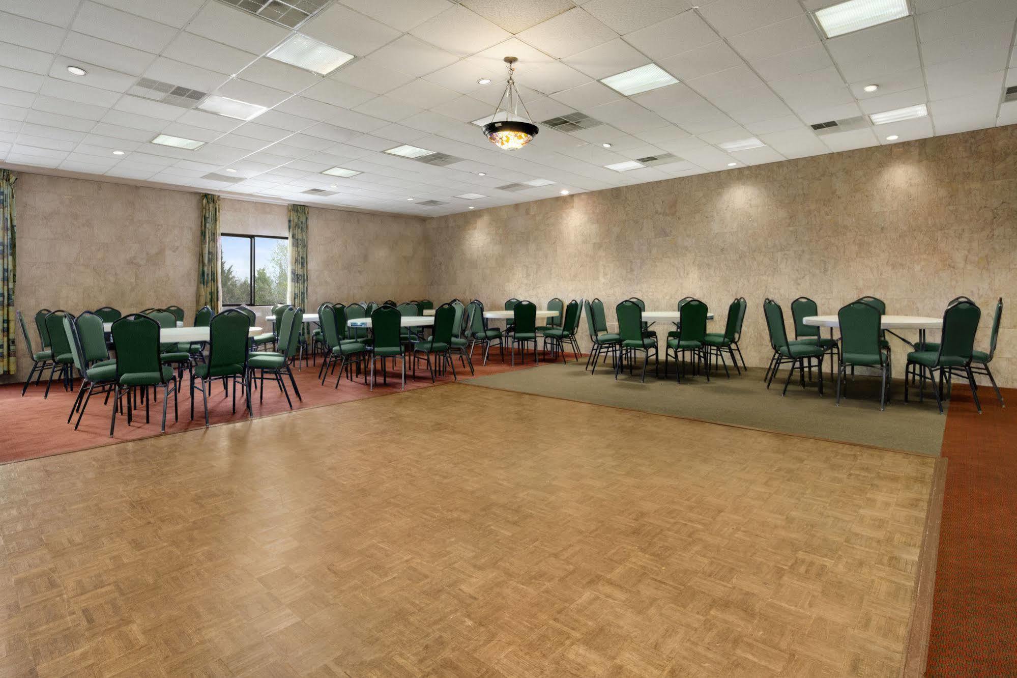 Oh St Joseph Resort Hotel Pleasantville Facilidades foto